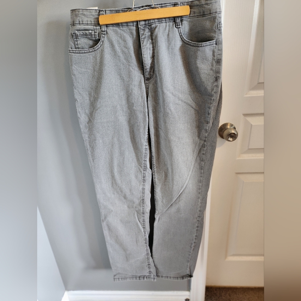 Jones New York Gray Straight Leg Jeans